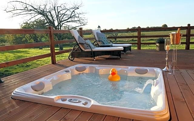 The Orchard Bramble Lodge
