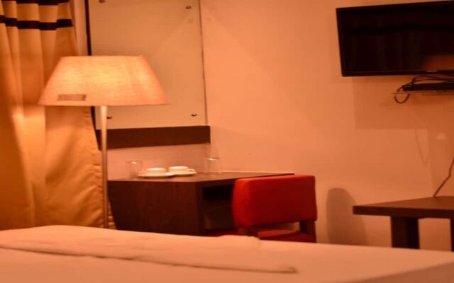 Rajnandini Hotel and Banquet