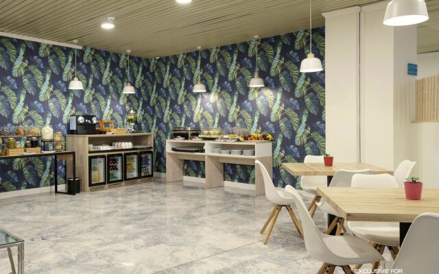 Alua Tenerife