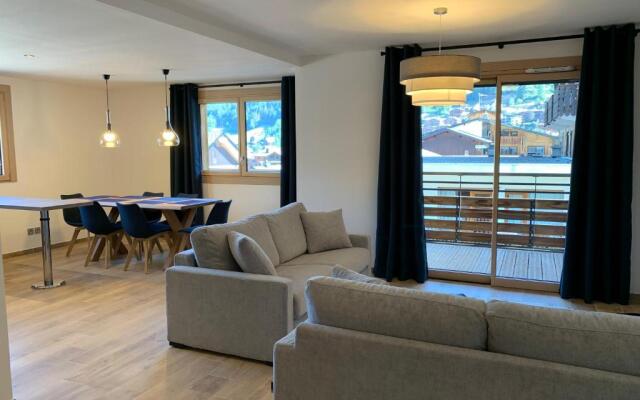 Portes Du Pleney 201