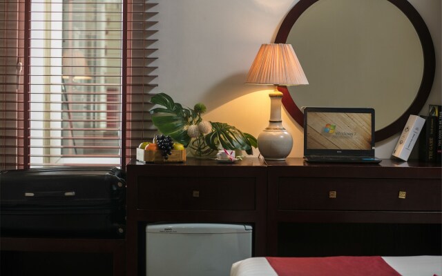 Golden Lotus Legend Hotel