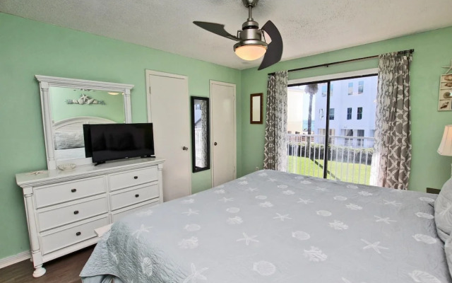 Seascape 102 by Youngs Suncoast