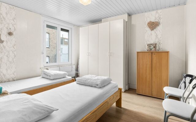 Attractive Apartment Near the Center