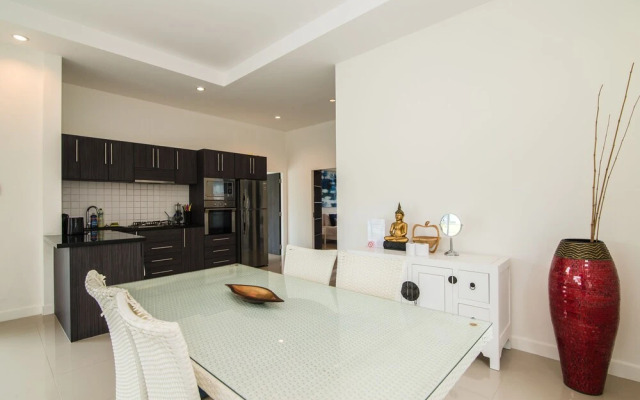 Hua Hin Pool Villa with 4 Bedrooms L50