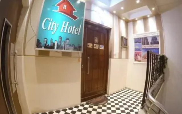 City Hotel