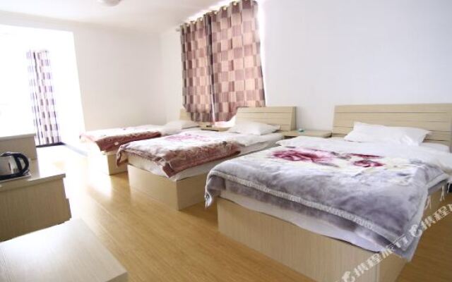 Hongrenju Hotel