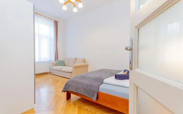 Bartók Apartment