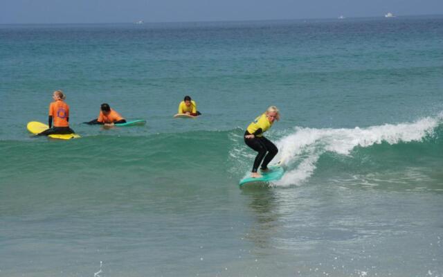 Freesurf Camp Hostel