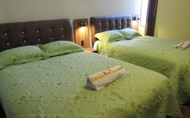 Hotel Sueños Dorados