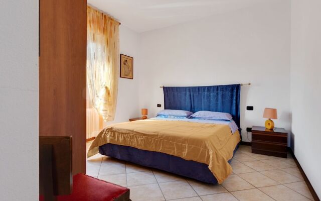 Spacious Apartment near Lake in Dongo