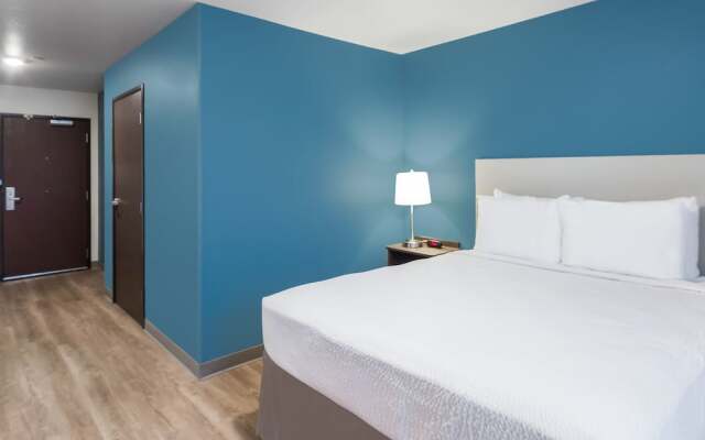 WoodSpring Suites Chicago Addison