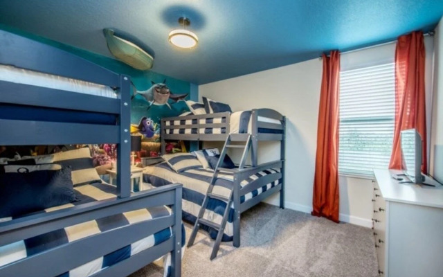 9040sd - 8 Bedroom Villa by Redawning