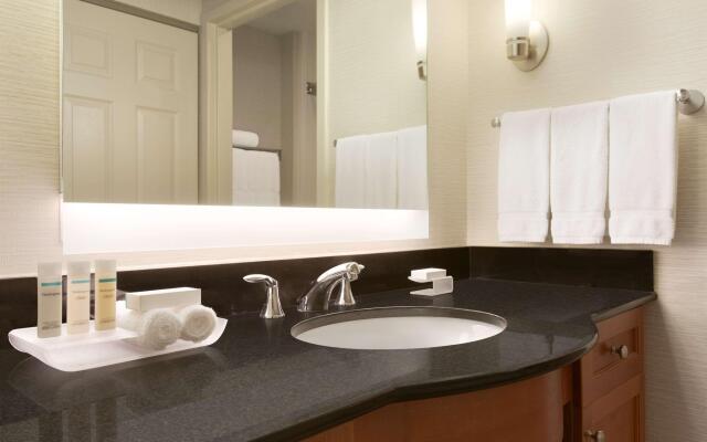 Homewood Suites by Hilton Toledo-Maumee