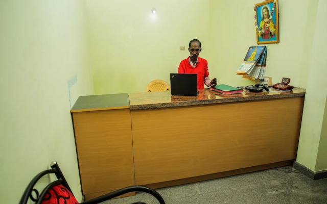 Oyo 26646 Hotel Aljemin