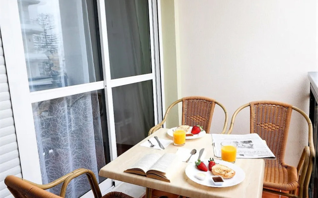 Summerland Apartments Rota