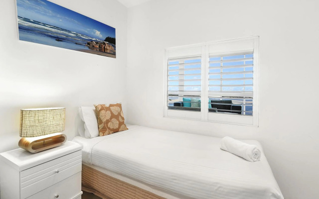 Crystal Bay on the Broadwater