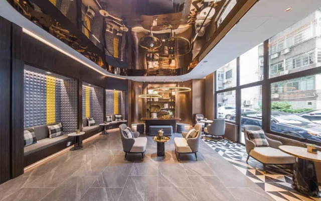 Home Inn Plus-Tianhe Sports Center