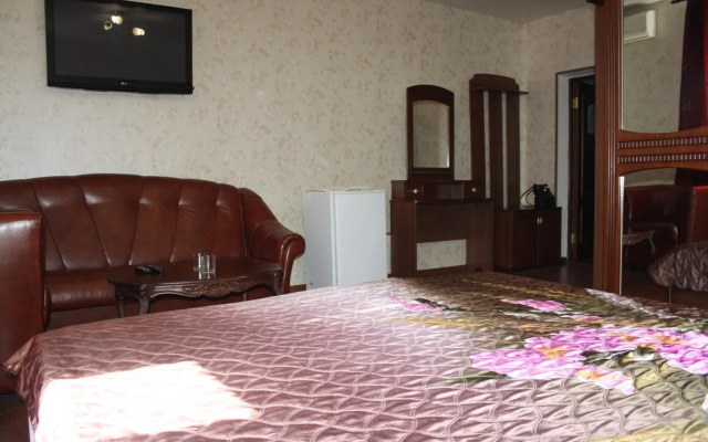 Tutsi Hotel