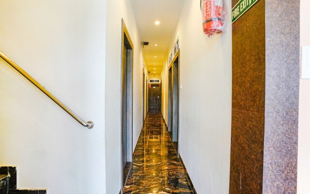 Fabhotel Royal Palace I