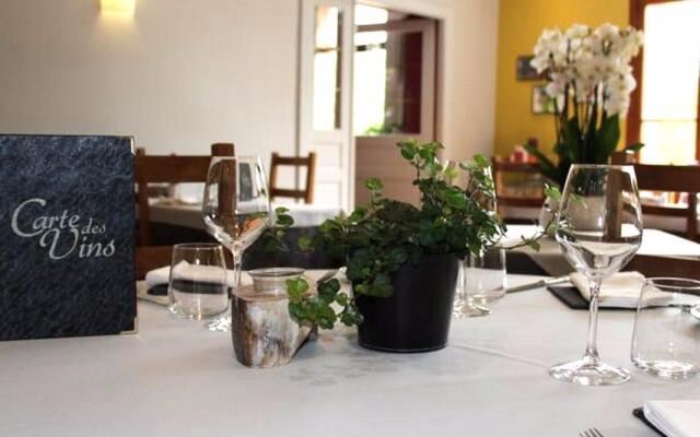 Hôtel Restaurant Ô Pervenches