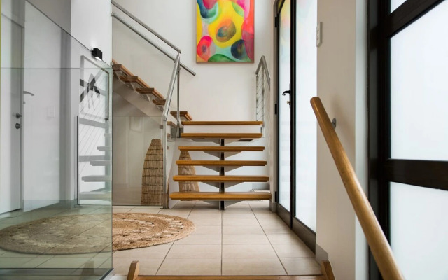 Lake Daylesford Lodge 3