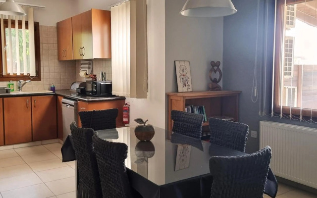 Shanti Paphos Holiday House