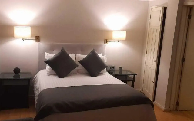 Suites Newton