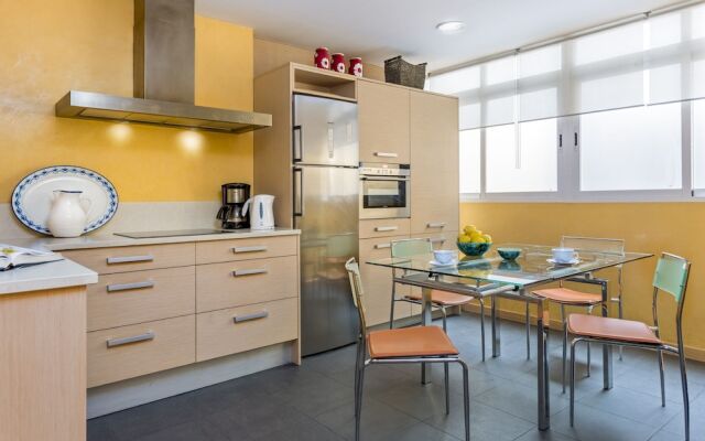 Genteel Home Martinez Campos