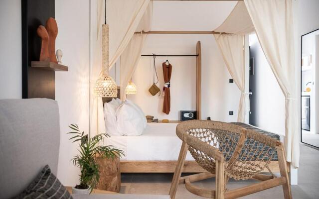 Athina Milos Suites