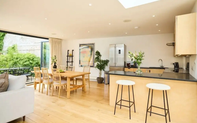 The Putney Wonder - Dazzling 3bdr Flat With Garden