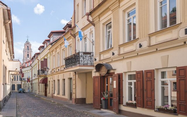 hotelImage