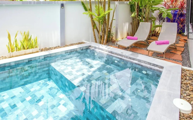 150 m From a Paradise Beach 3 Bedrooms Pool