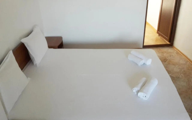 Guest House Kera