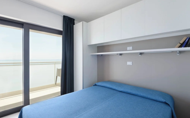 Beachside Flat Equipped With Everything you Need