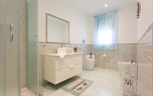 Acqua Azzurra Holiday Home