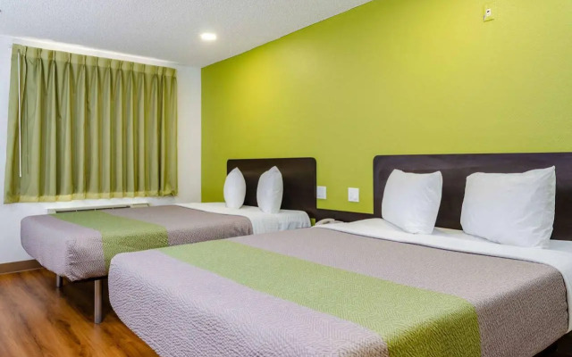 Motel 6 Fresno, CA - Yosemite Hwy