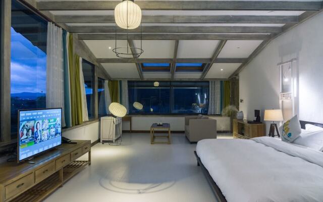 Buddhahood & Lotus Villa