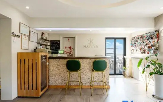 Nayuta Smart Sea-view Hostel (Qingdao Yinhai Dashijie)