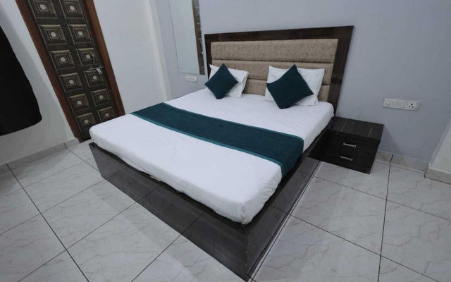 Collection O Agra Kalindi Vihar