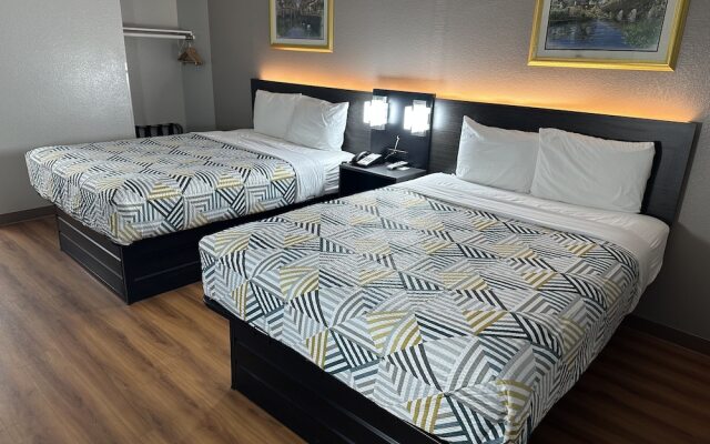 Motel 6 Alvarado, TX