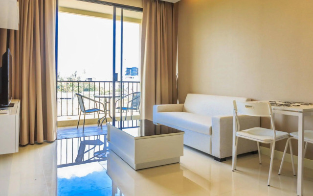 The Lago Apartments by Tropiclook