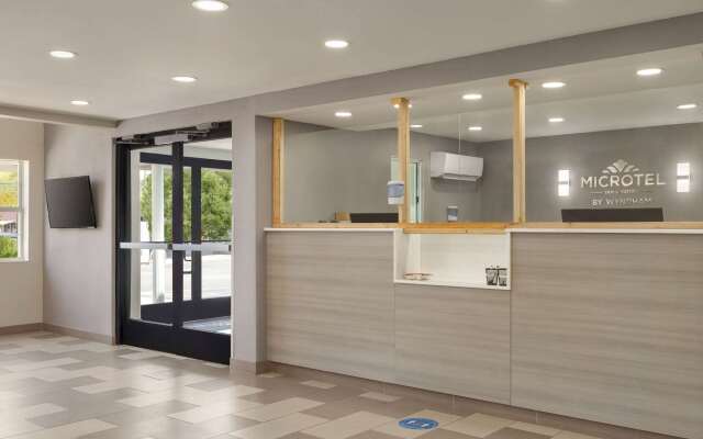 Microtel Inn & Suites by Wyndham Raleigh