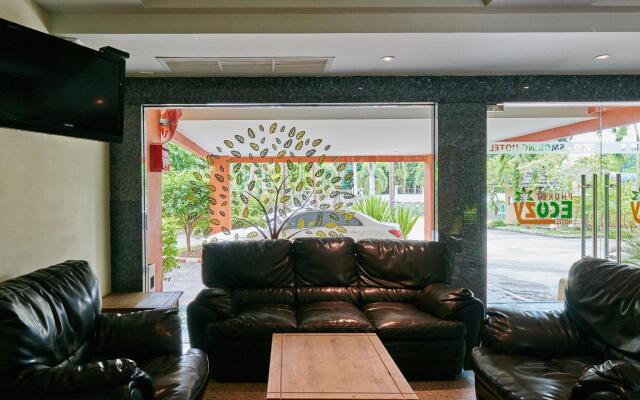 Phuket Ecozy Hotel