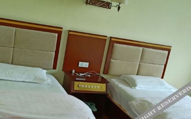 Xuanwei Changliu Express Hotel
