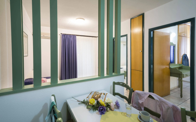Angela Hotel - Apartments