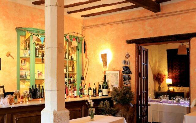 Hotel Castell de Gimenelles