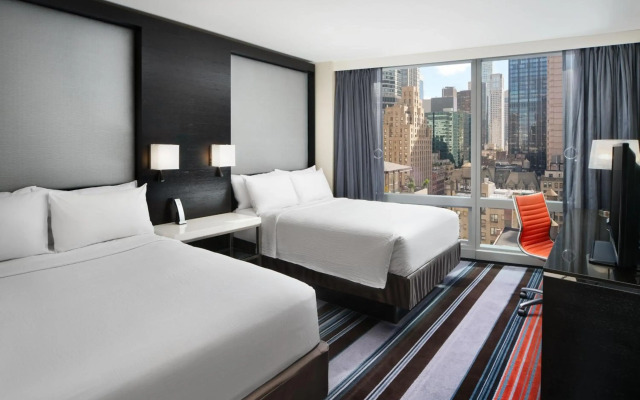 Courtyard by Marriott New York Manhattan / Central Park