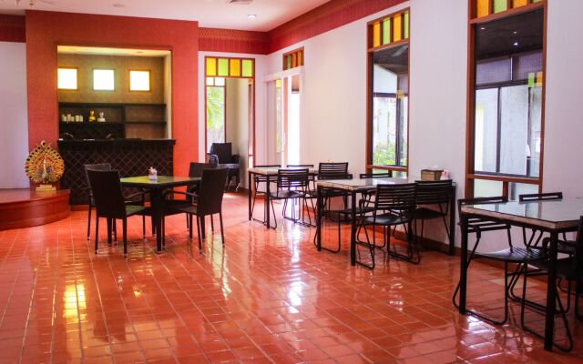 Royal Lee Resort & Spa