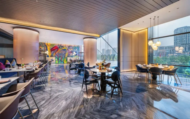 voco Hefei Binhu by IHG