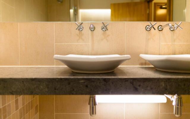 Woodland House Hotel